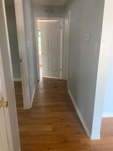 5818 Westover Street, Houston, TX 77033