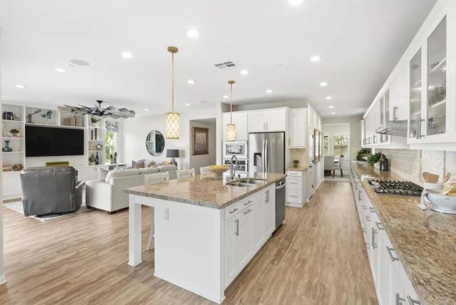 21821 DEER GRASS DR, Escondido, CA 92029