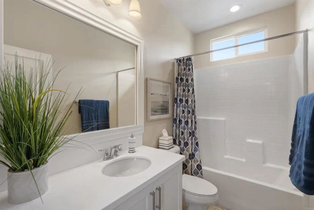 21821 DEER GRASS DR, Escondido, CA 92029