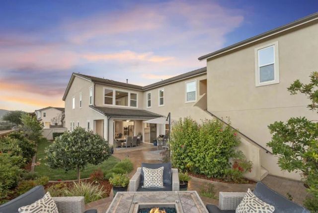 21821 DEER GRASS DR, Escondido, CA 92029