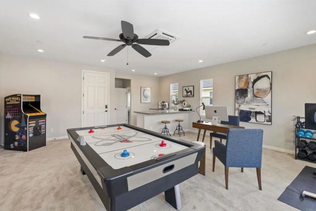 21821 DEER GRASS DR, Escondido, CA 92029