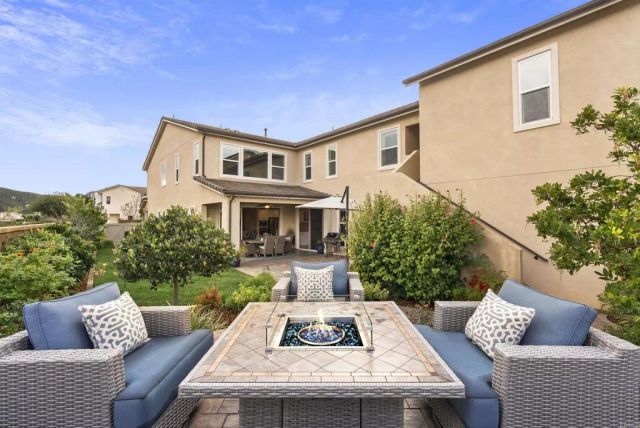 21821 DEER GRASS DR, Escondido, CA 92029