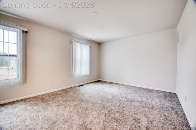 249 Saddleback Court, White Lake Charter Township, MI 48386