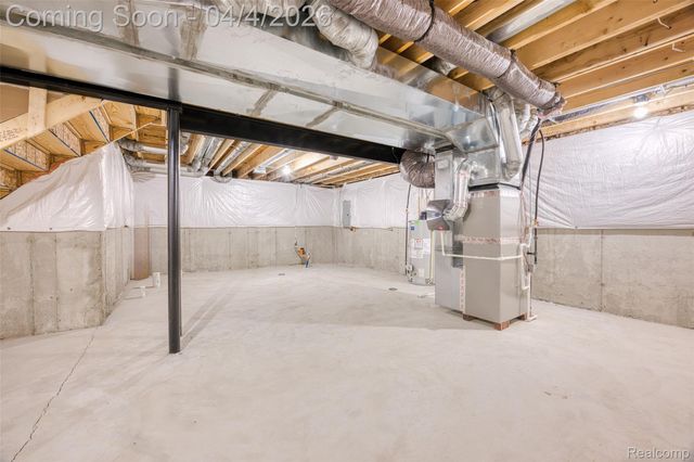 249 Saddleback Court, White Lake Charter Township, MI 48386