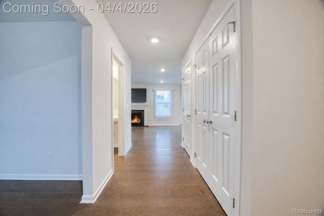 249 Saddleback Court, White Lake Charter Township, MI 48386