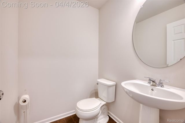 249 Saddleback Court, White Lake Charter Township, MI 48386