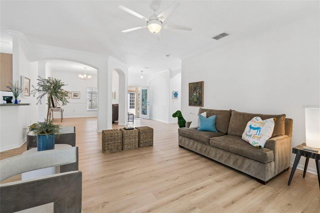 917 SHOREHAVEN DR, Poinciana, FL 34759