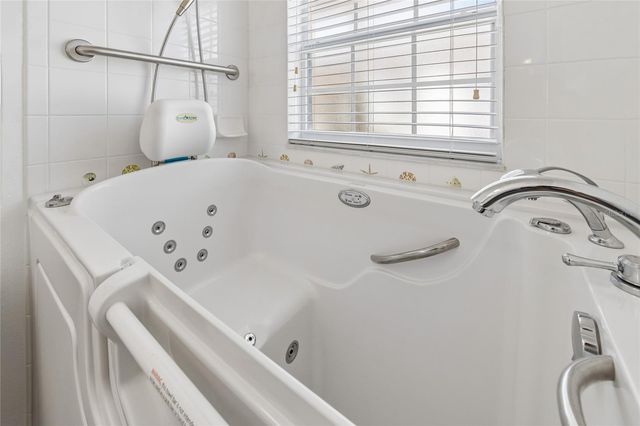 917 SHOREHAVEN DR, Poinciana, FL 34759