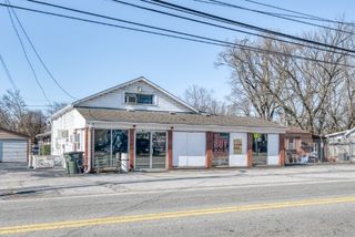 249 N Spring St, Sparta, TN 38583