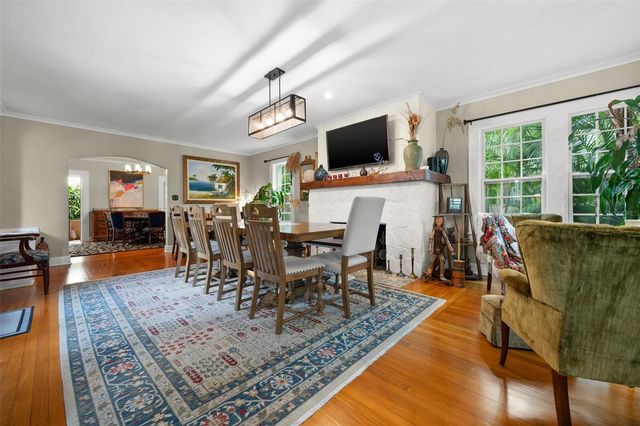 325 49TH STREET N, St Petersburg, FL 33710