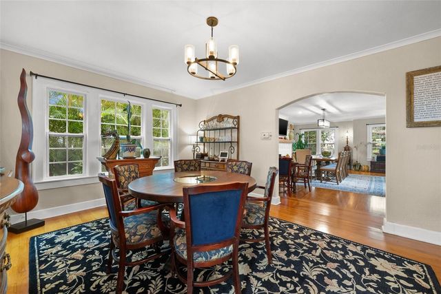 325 49TH STREET N, St Petersburg, FL 33710