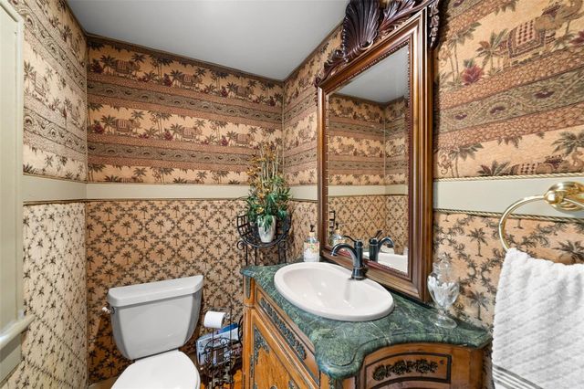 325 49TH STREET N, St Petersburg, FL 33710