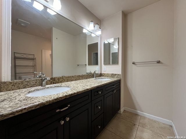 5766 Jones Fall Dr, San Antonio, TX 78244