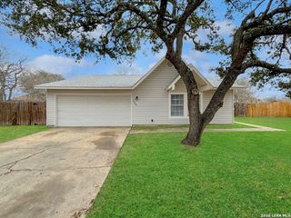 5766 Jones Fall Dr, San Antonio, TX 78244