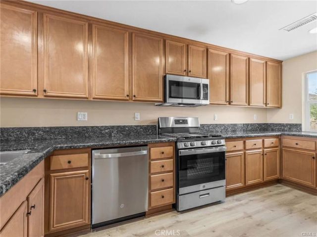 14975 S Highland 77, Fontana, CA 92336