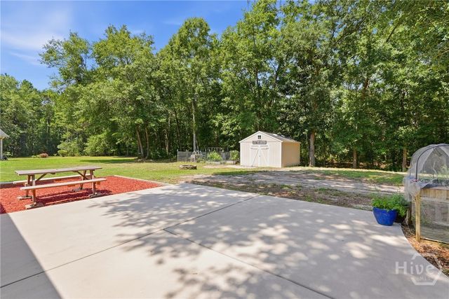 291 St Martin Circle, Richmond Hill, GA 31324