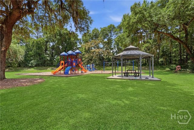 291 St Martin Circle, Richmond Hill, GA 31324