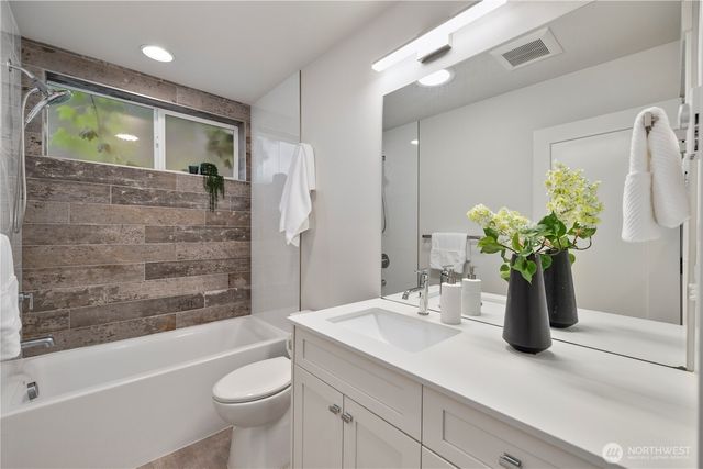 2439 NW 61st Street #A, Seattle, WA 98107