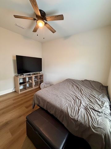 1642 East Smithville, Dothan, AL 36301