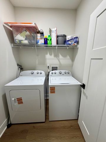 1642 East Smithville, Dothan, AL 36301