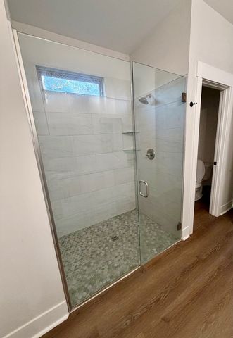 1642 East Smithville, Dothan, AL 36301