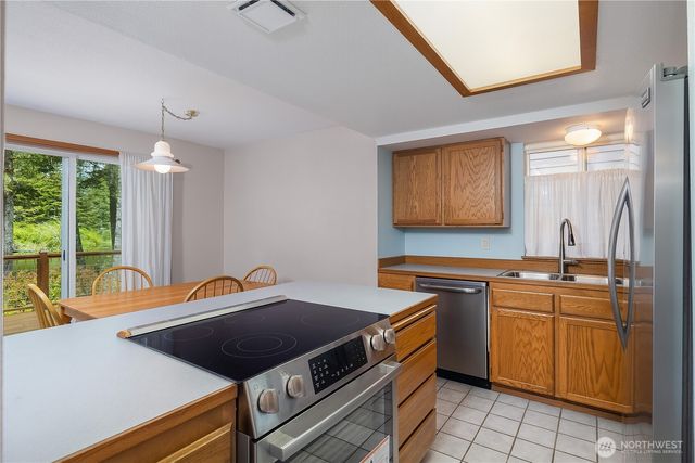1051 E Ballantrae Drive, Shelton, WA 98584