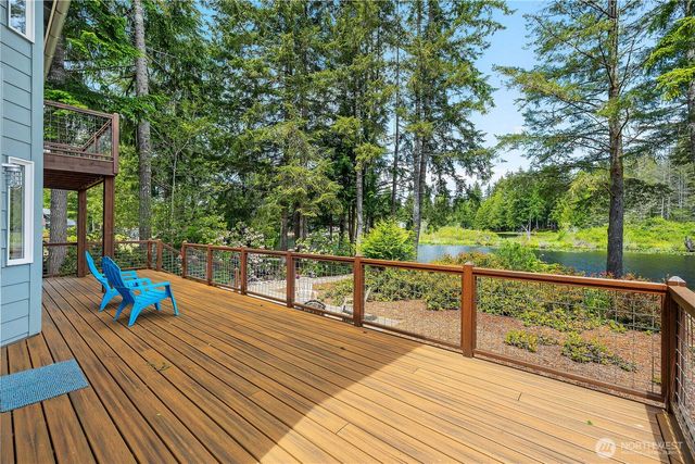 1051 E Ballantrae Drive, Shelton, WA 98584