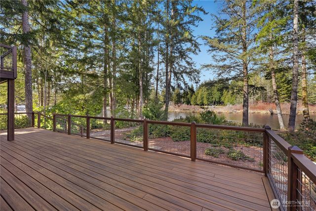 1051 E Ballantrae Drive, Shelton, WA 98584