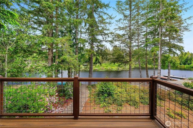 1051 E Ballantrae Drive, Shelton, WA 98584