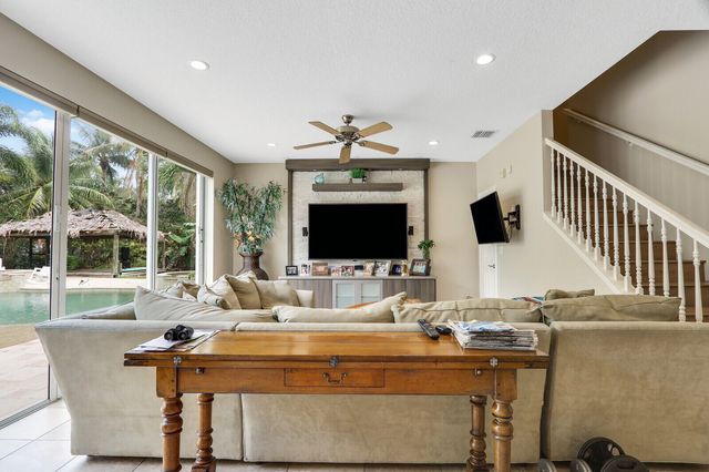 101 Saint Pierre Way, Jupiter, FL 33458