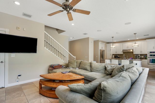 101 Saint Pierre Way, Jupiter, FL 33458