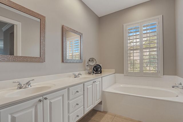101 Saint Pierre Way, Jupiter, FL 33458