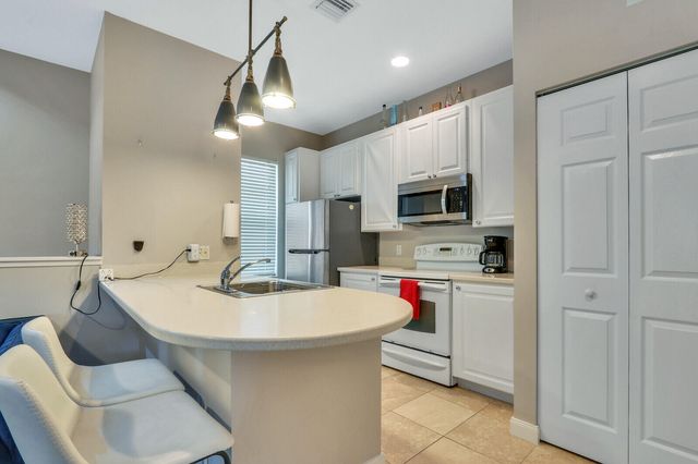 101 Saint Pierre Way, Jupiter, FL 33458