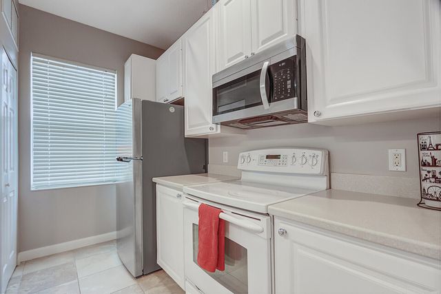 101 Saint Pierre Way, Jupiter, FL 33458