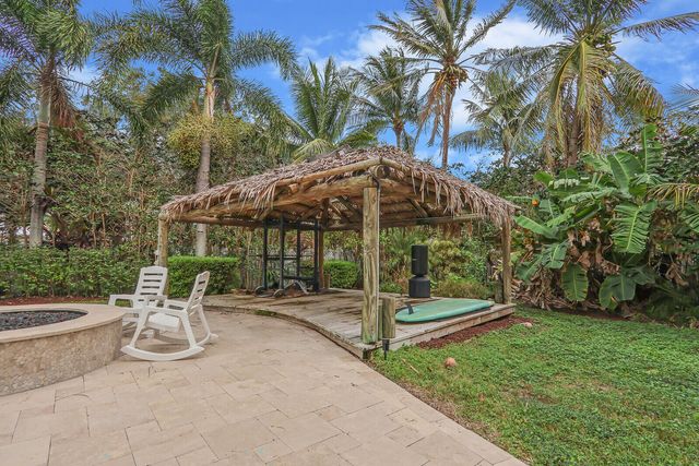 101 Saint Pierre Way, Jupiter, FL 33458