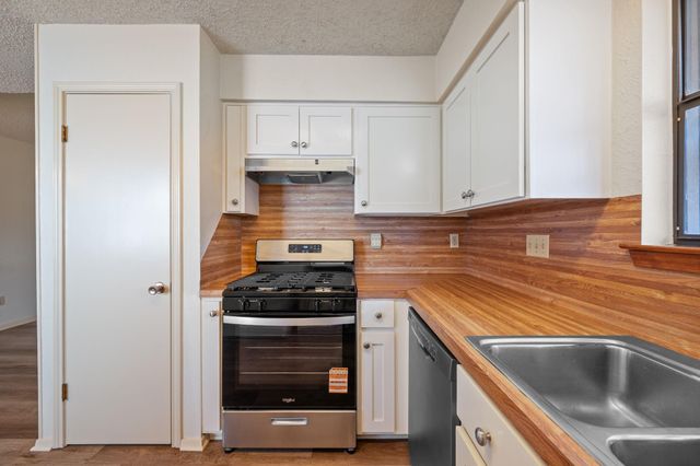 1812 Provident LN, Round Rock, TX 78664