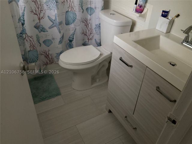 510 SE 9th St 7, Fort Lauderdale, FL 33316