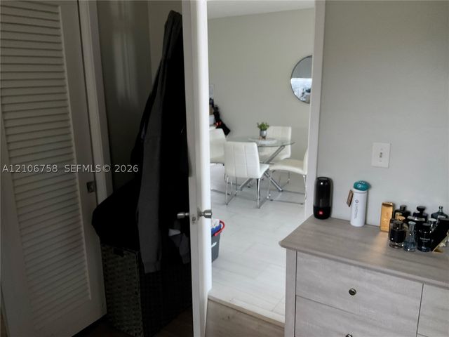 510 SE 9th St 7, Fort Lauderdale, FL 33316