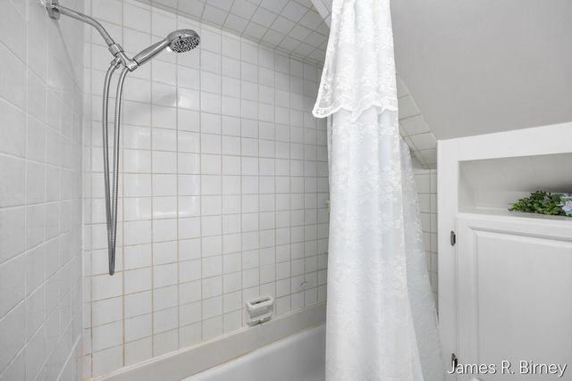 529 Avery Street, Lowell, MI 49331