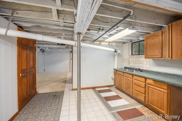 529 Avery Street, Lowell, MI 49331