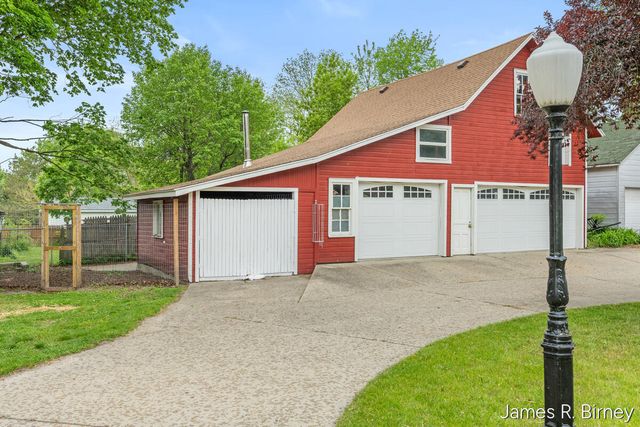 529 Avery Street, Lowell, MI 49331