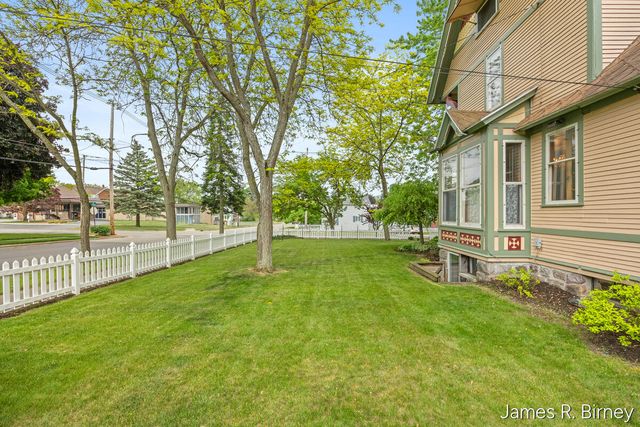 529 Avery Street, Lowell, MI 49331