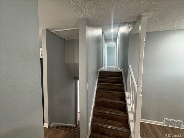 1255 Granby St, Aurora, CO 80011