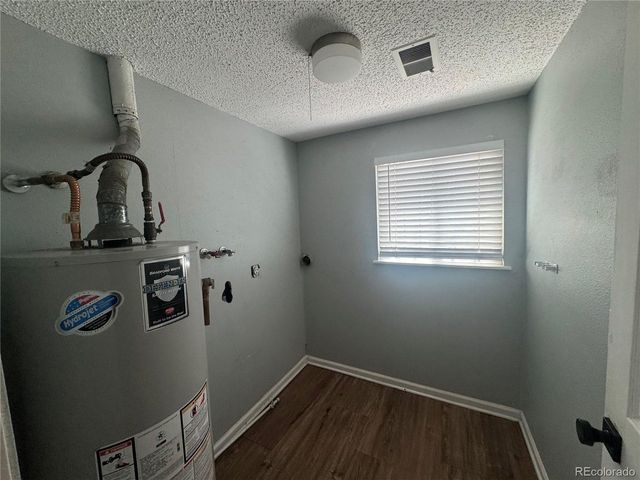 1255 Granby St, Aurora, CO 80011