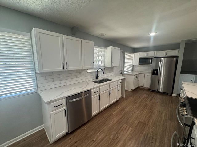 1255 Granby St, Aurora, CO 80011
