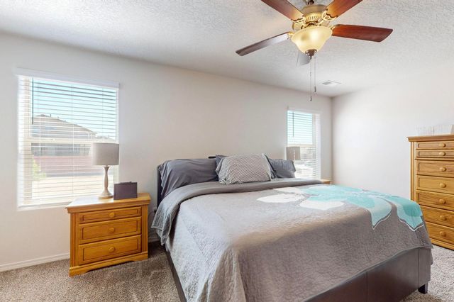 2317 Solara Loop NE, Rio Rancho, NM 87144