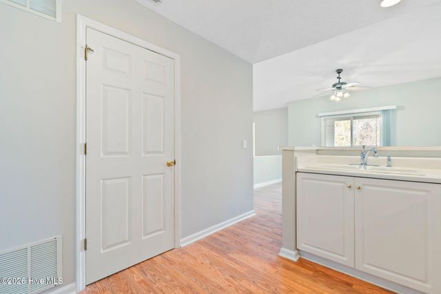 4101 Breezewood Drive Apt 203, Wilmington, NC 28412