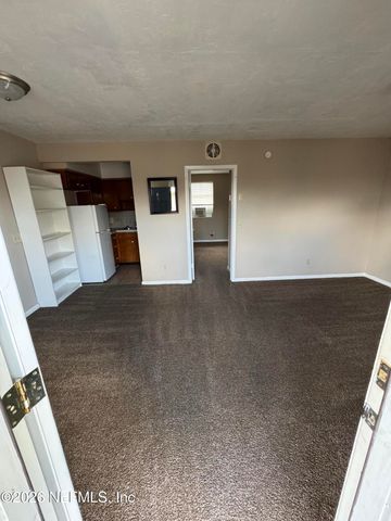 916 CHILDREN Way 7, Jacksonville, FL 32207