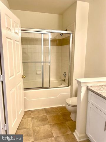 20292 BEECHWOOD TER #201, Ashburn, VA 20147