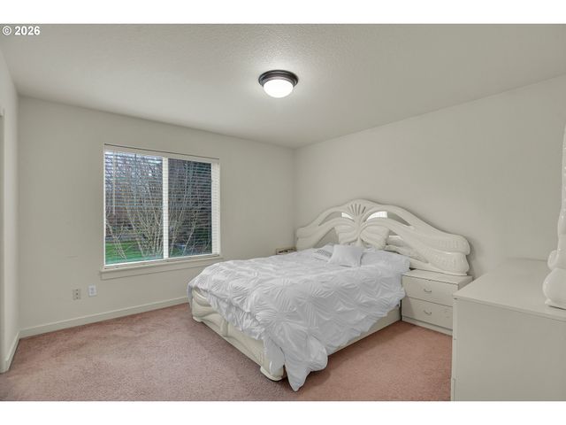 7110 Sw QUEEN Ln, Beaverton, OR 97008